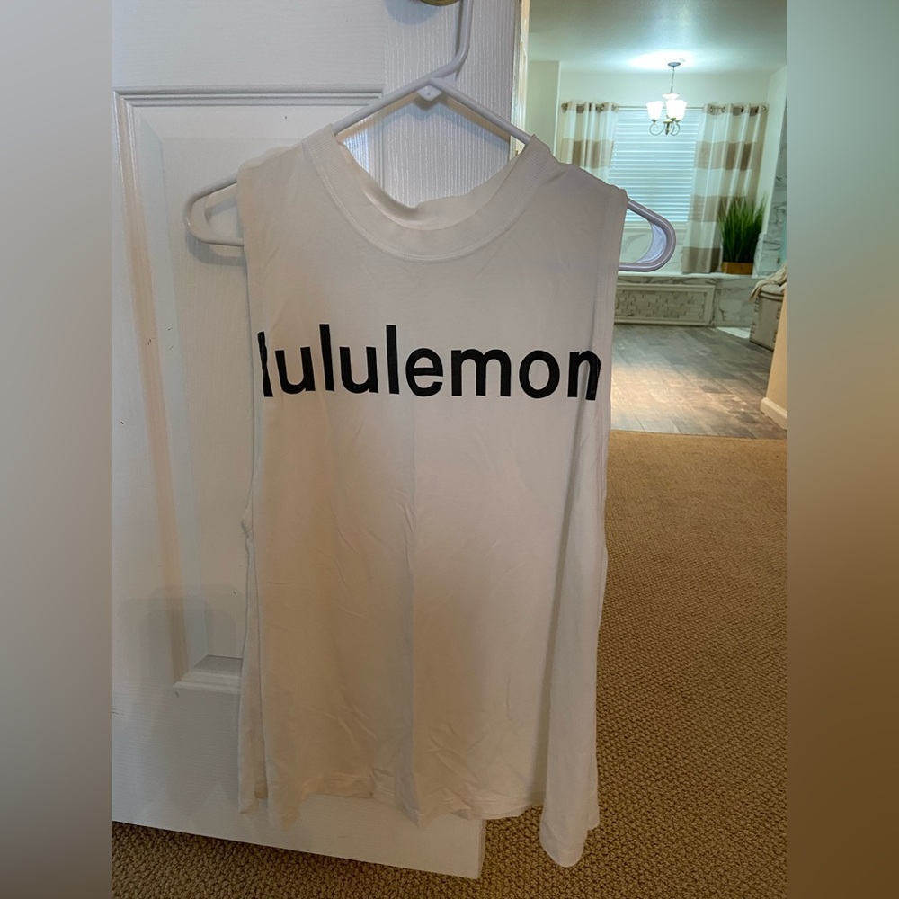 Lululemon All Yours Tank Top *Graphic White black sz 4
